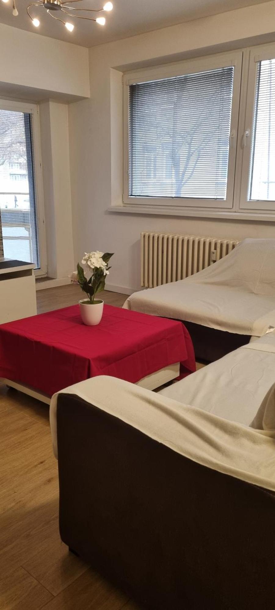 Huge Apartment Next To Train Station Close To The City Center Pressburg Exterior foto